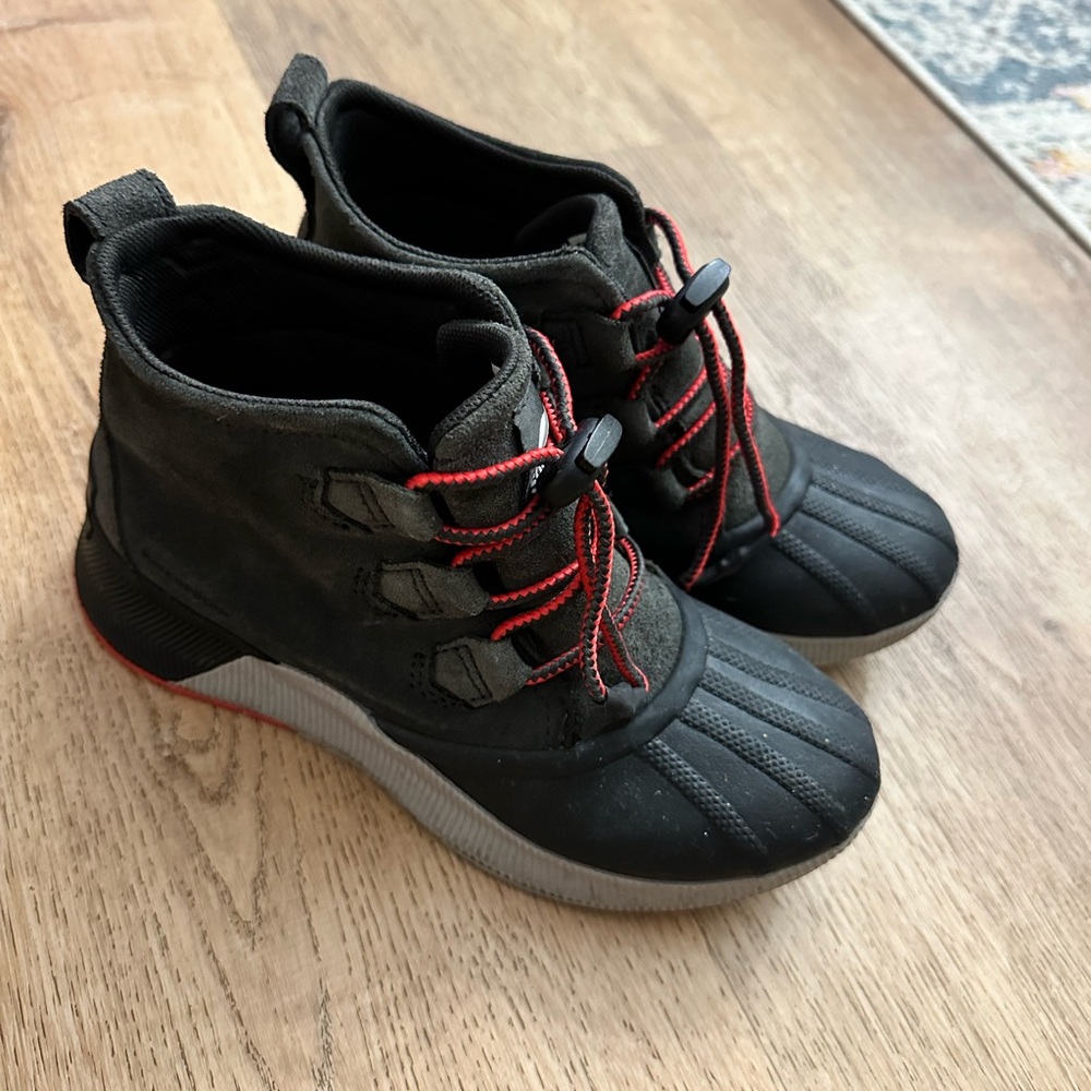 Sorel Kids Black Boots with Red Accents